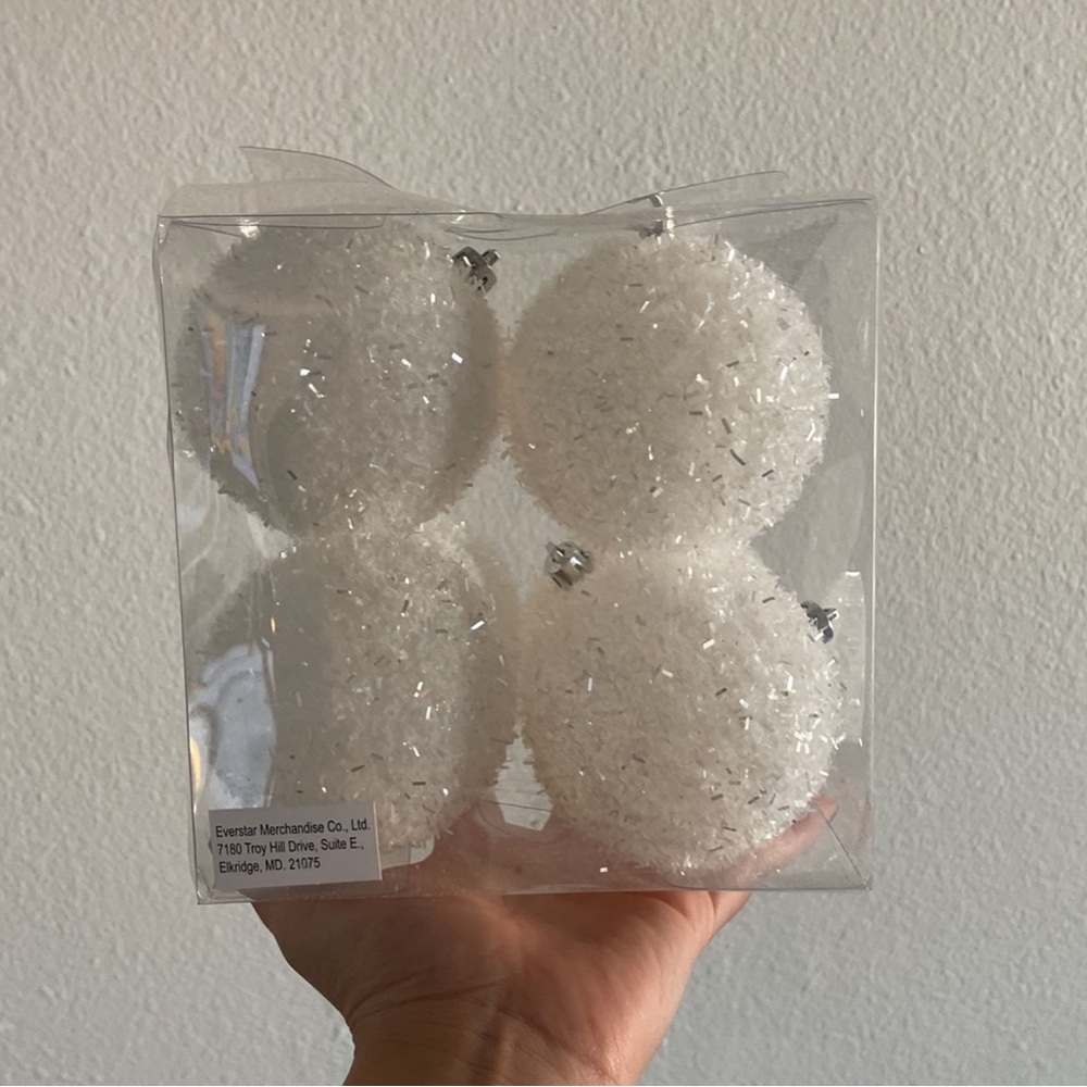 Christmas Glitter White Plastic Ornament set of 8